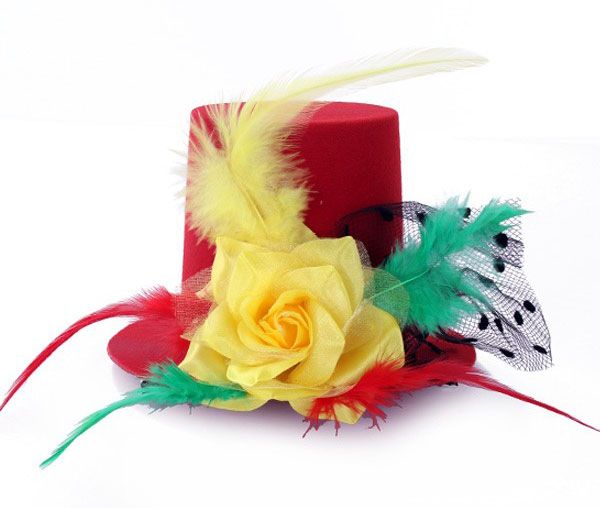 Mini carnavalshoedje rood geel groen met roos veren